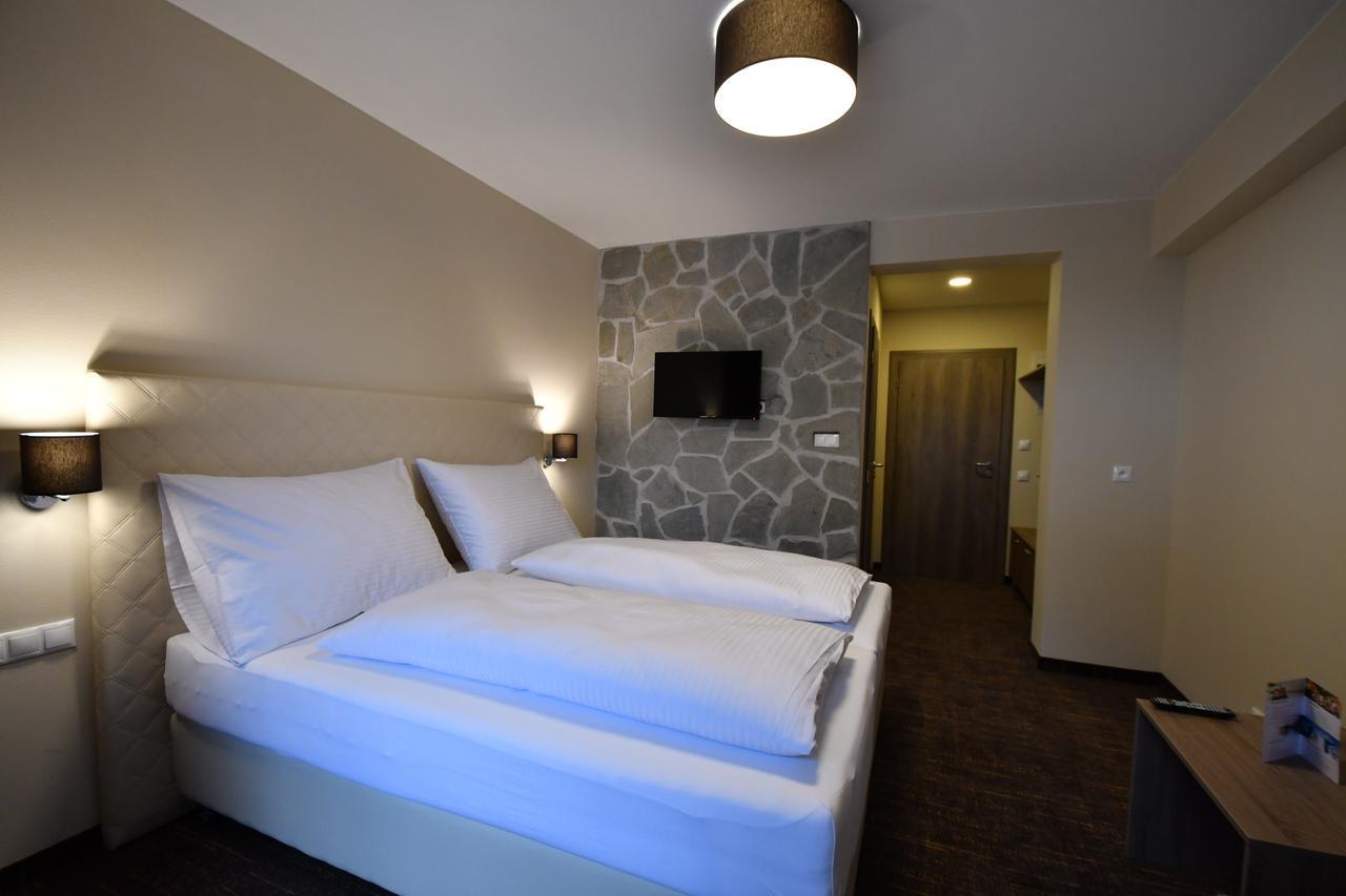 Hotel Studnicky Vernar Exterior photo